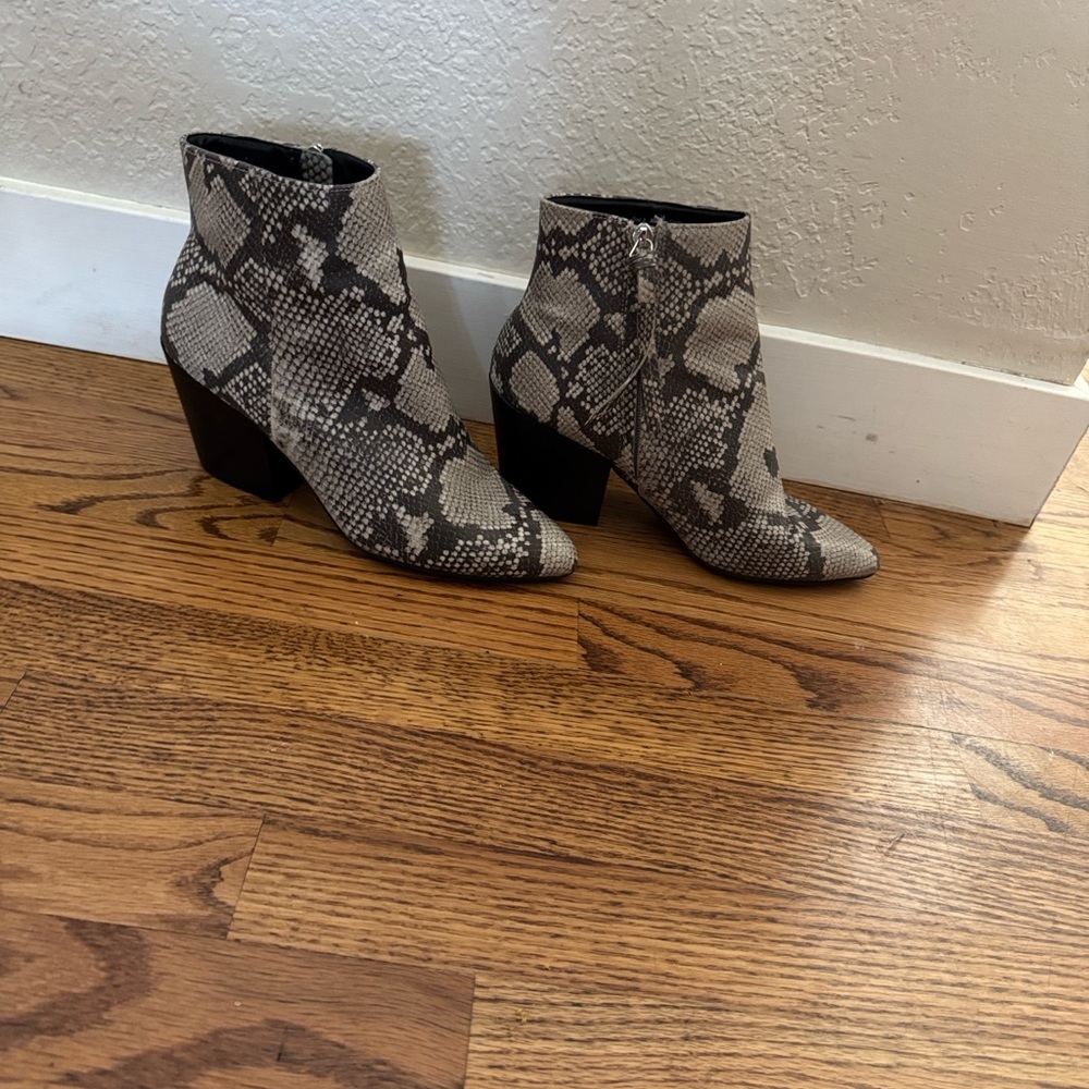 Dolce Vita Black and Gray Snakeskin Ankle Boots
